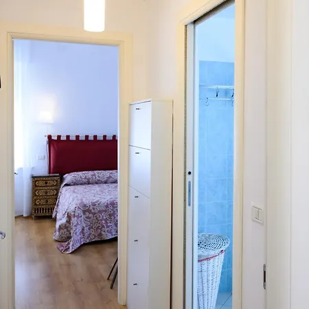 Piazza Roma Apartment *
